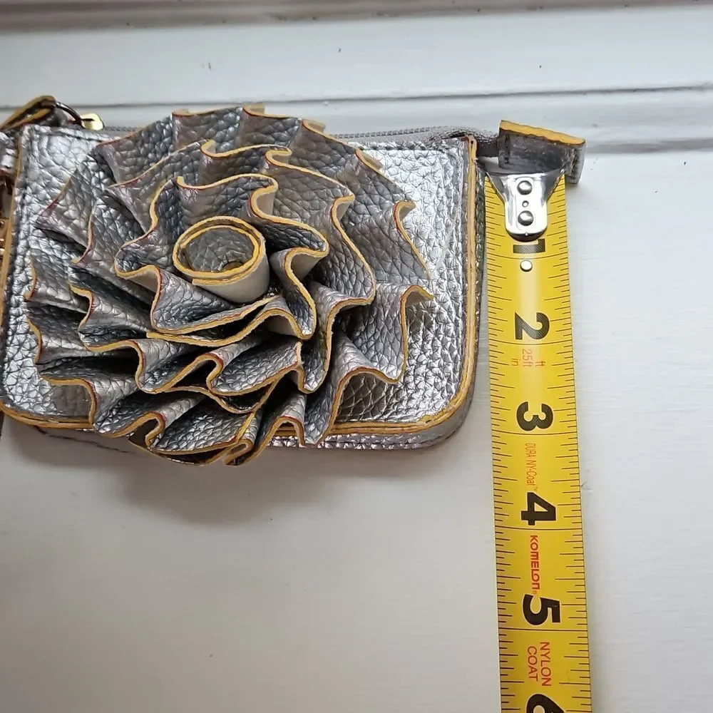 Jazzd Silver and Gold wristlet with flower